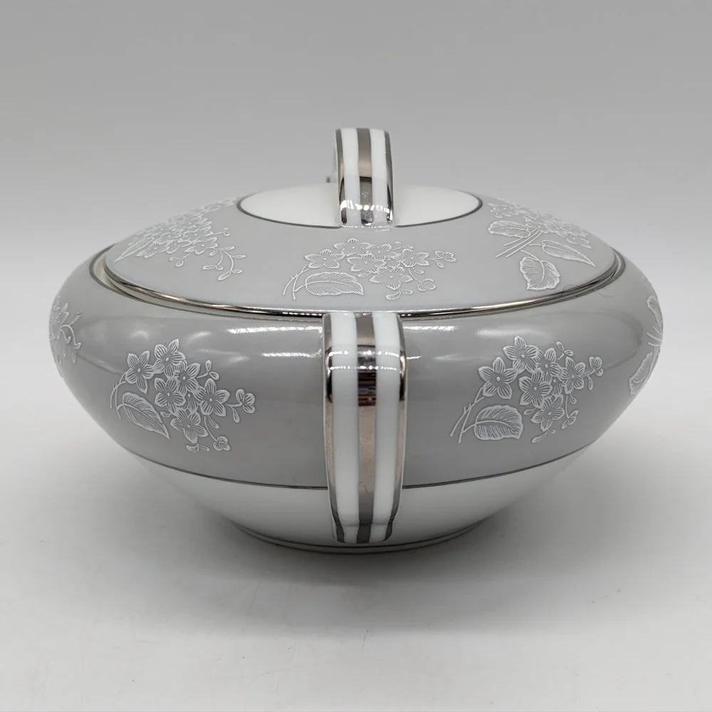 Noritake Sabrina White Grey Floral Ceramic Sugar Bowl W/ Lid